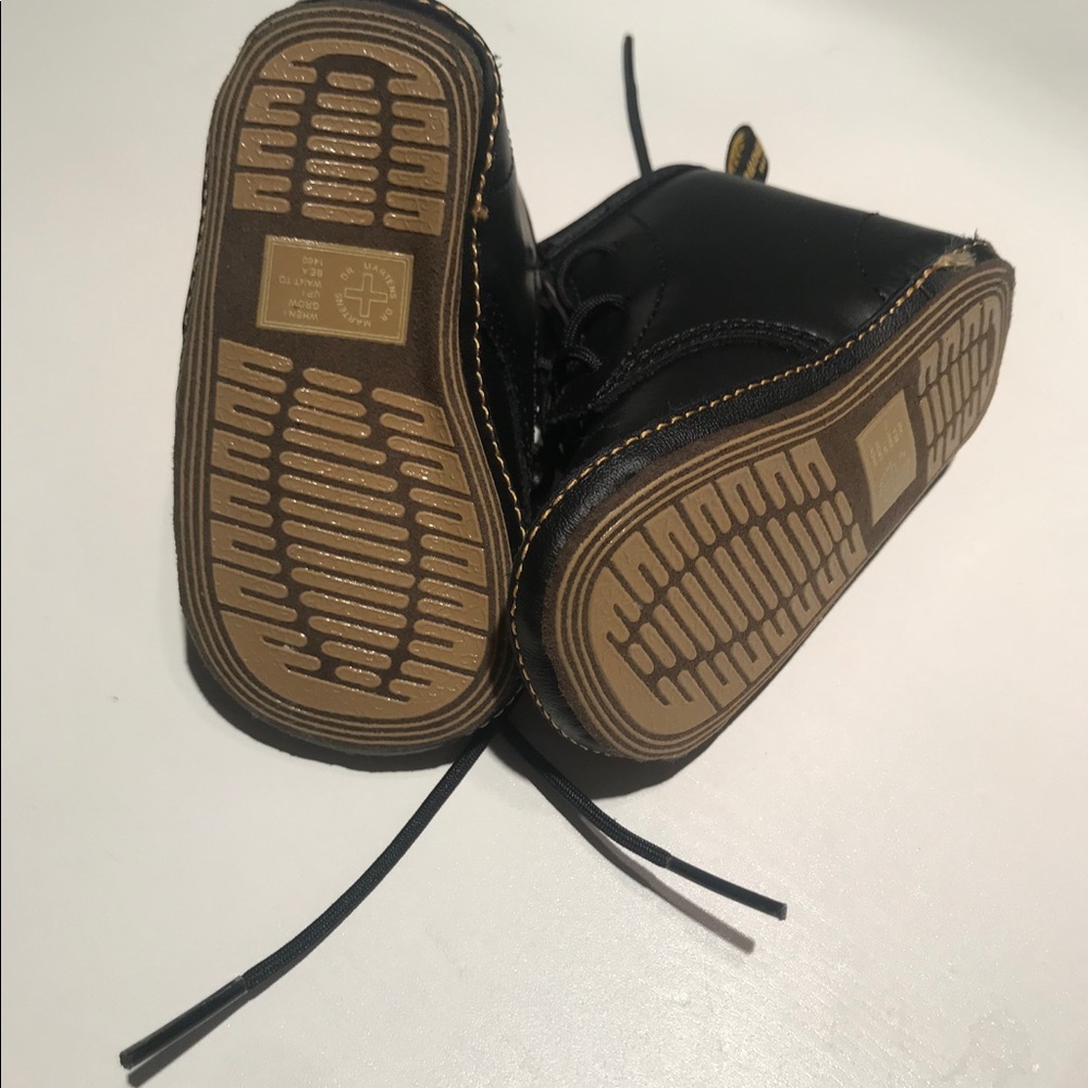 Classic Dr. Martens 1460